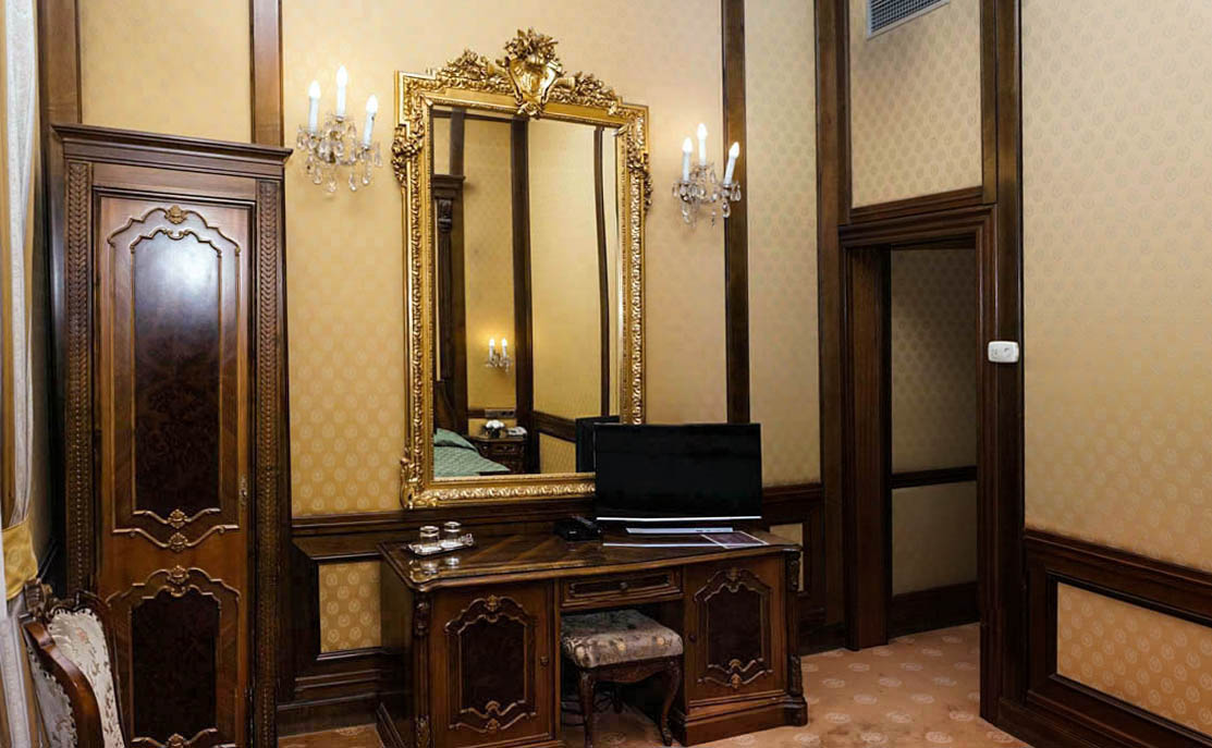 Camere Standard la Hotel Casa Capsa, Bucuresti