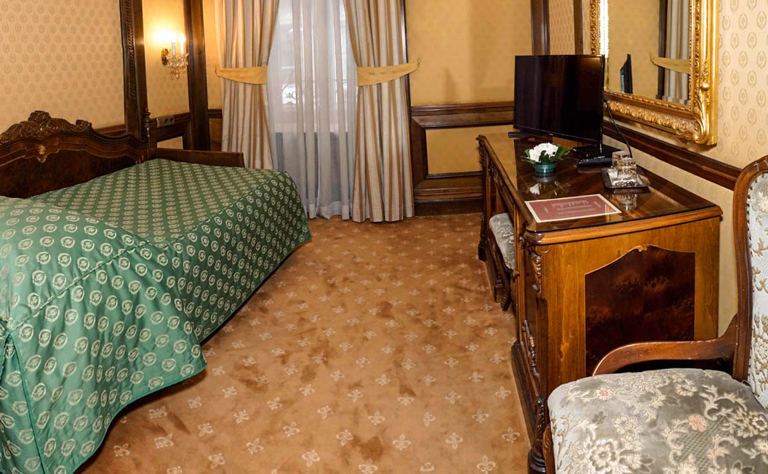 Camere Clasic la Hotel Casa Capsa, Bucuresti